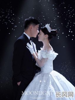 2025年四月拍婚纱照的吉日推荐:精选良辰吉日,打造浪漫回忆